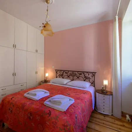 Casa Dell'arte Corfu, Next To St Spiridon Church